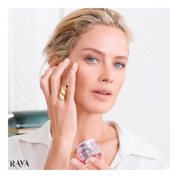 کرم دور چشم استی لادر مدل تری پپتید حجم 15 میل Estee Lauder Resilience Multi-Effect Tri-Peptide Eye Creme